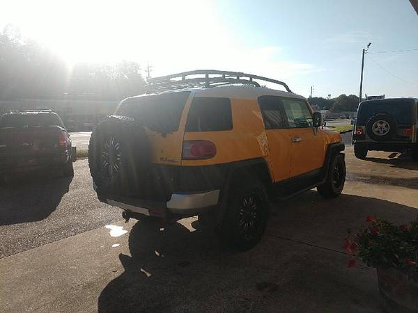 2007 Toyota FJ Cruiser 4WD AT - cars & trucks - by dealer - vehicle... for sale in Cleveland, SC – photo 10