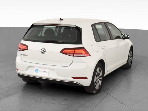 2017 VW Volkswagen eGolf SE Hatchback Sedan 4D sedan White - FINANCE... for sale in NEWARK, NY – photo 10