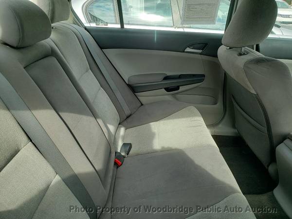 2009 Honda Accord Sedan 4dr I4 Manual LX Silve for sale in Woodbridge, District Of Columbia – photo 9