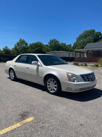 2008 Cadillac DTS - - by dealer - vehicle automotive for sale in Columbia, SC – photo 12