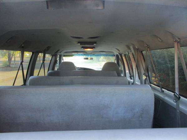 2006 Ford E-Series E350 E 350 ** 15 Passenger Van** One Owner ** -... for sale in Sacramento , CA – photo 18