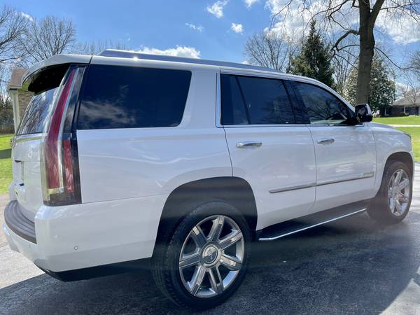 2018 Cadillac Escalade Premium Luxury 4WD 32, 000 Miles DVD FLAWLESS for sale in Saint Louis, MO – photo 4