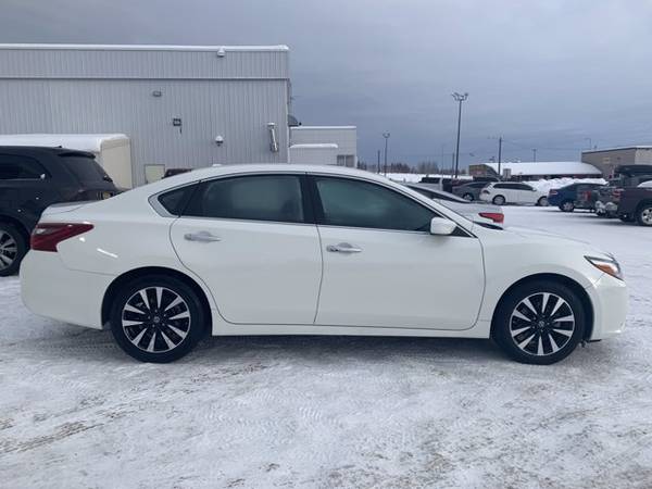 2018 Nissan Altima 2.5 Sv - cars & trucks - by dealer - vehicle... for sale in Fairbanks, AK – photo 6