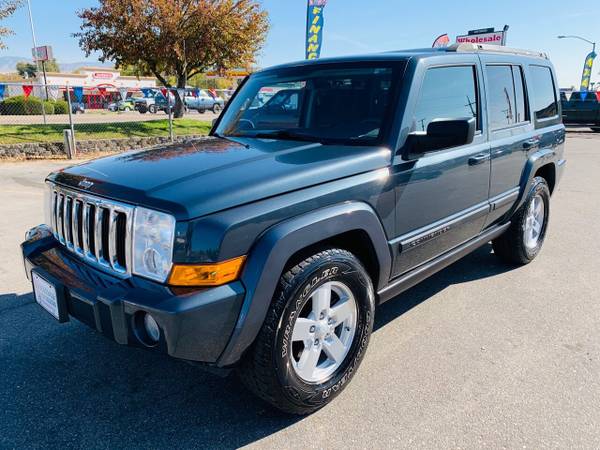 2008 Jeep Commander Sport 4X4 3rd Row Seating V-6 for sale in Garden City, ID – photo 2