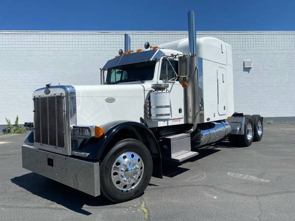 1999 Peterbilt 379 Sleeper - - by dealer for sale in Other, IL