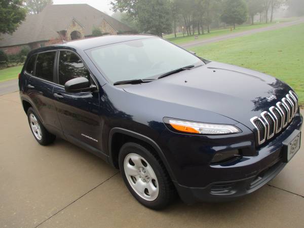 2014 Jeep Cherokee Sport Special Edition, Low Miles for sale in Owasso, OK – photo 6