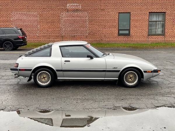 1983 MAZDA RX-7 - Financing Available! - cars & trucks - by dealer -... for sale in Mamaroneck, NY – photo 4