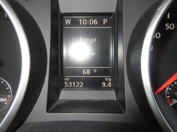 2013 VOLKSWAGEN GOLF TDI 4 DOOR HATCBACK LOW MILES $10800 - cars &... for sale in Park Ridge, WI – photo 8