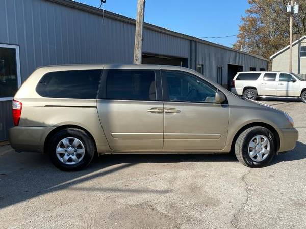 2006 Kia Sedona 4dr Auto LX - cars & trucks - by dealer - vehicle... for sale in CENTER POINT, IA – photo 2