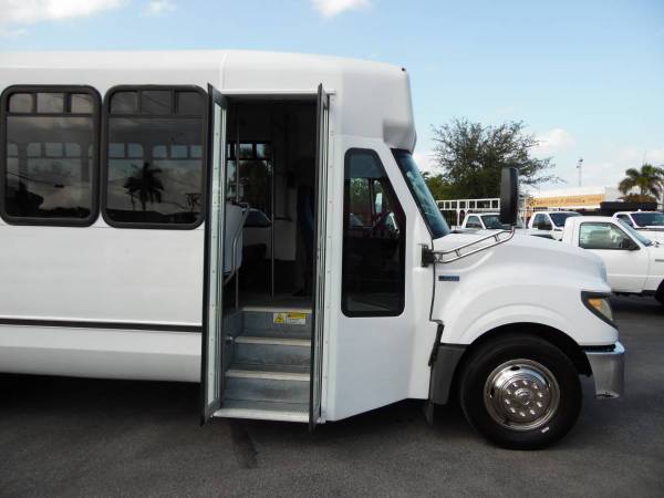 2013 International SHUTTLE BUS Passenger Van Party Limo SHUTTLE Bus for sale in West Palm Beach, NC – photo 9