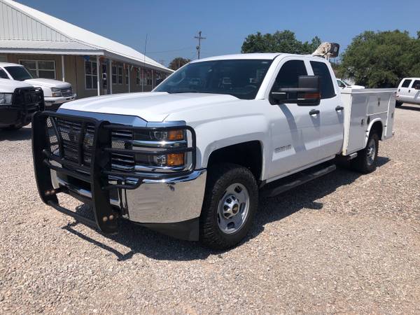 2015 CHEVROLET K2500 CREW CAB 4WD UTILITY BED W/ AUTO CRANE LIFT for sale in Stratford, TX – photo 2