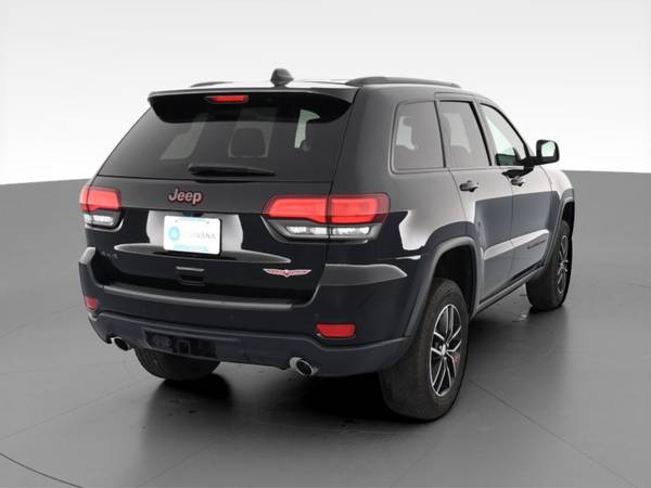 2018 Jeep Grand Cherokee Trailhawk Sport Utility 4D suv Black for sale in West Lafayette, IN – photo 10
