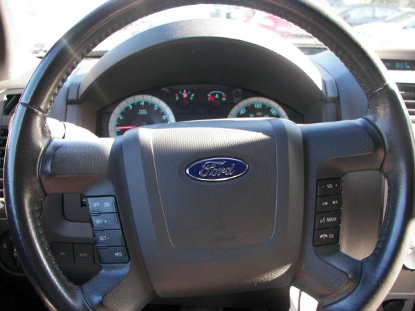 2010 FORD ESCAPE XLT for sale in Pittsburgh, PA – photo 18