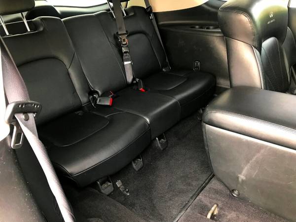 2011 Infiniti QX56 - AWD ** 2 Dvds ** Sunroof ** NAVI ** 3rd Row Seati for sale in Madison, WI – photo 14