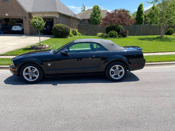 2009 Mustang Convertible, 45th Anniversary Addition for sale in Nixa, MO – photo 5