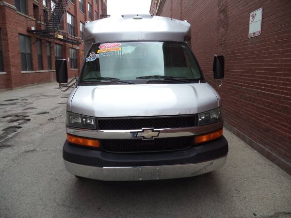 2007 Chevrolet 3500 Handicap Wheelchair Assesessable Mini Bus 85k -... for sale in Chicago, IL – photo 5