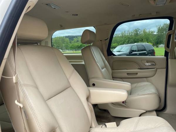 2007 Cadillac Escalade AWD 4dr SUV , 3RD ROW SEATS , VERY RELIABLE ! for sale in Gladstone, WA – photo 20