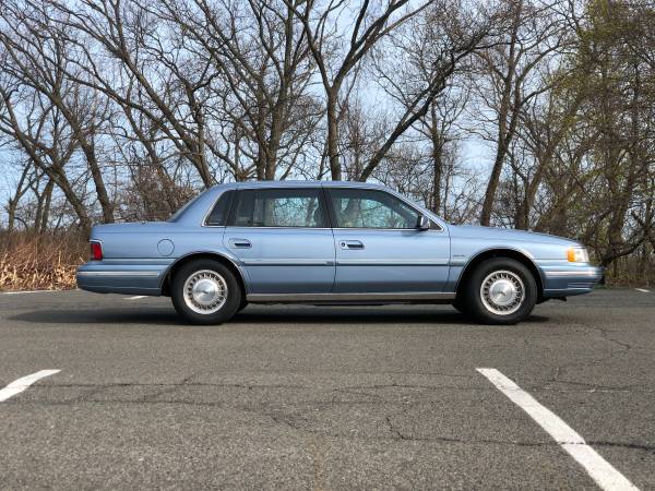 1988 Lincoln Continental Signature Series, Low Mileage! Like New! for sale in West Harrison, NY – photo 7