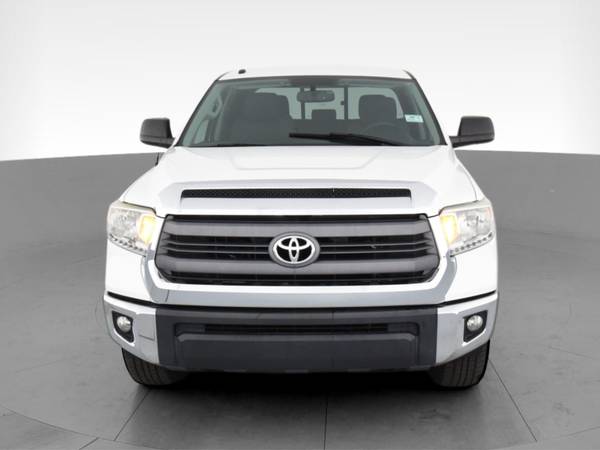 2014 Toyota Tundra Double Cab SR Pickup 4D 6 1/2 ft pickup White - -... for sale in Lexington, KY – photo 17