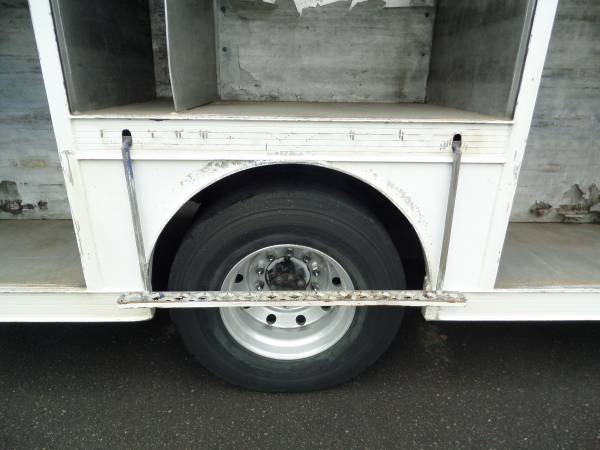 1987 International S 1900 Turbo Diesel - 20 Foot Service Body for sale in Corvallis, OR – photo 11