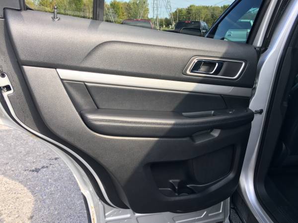 2017 Ford Explorer XLT 3Rd Row Leather Roof Nav! Warranty! for sale in Bridgeport, NY – photo 18