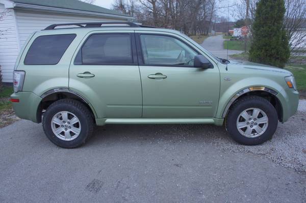2008 Mercury Mariner AWD LOW MILES - NEW TIRES! - cars & trucks - by... for sale in Masontown, WV – photo 9