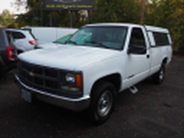 1997 Chevrolet Chevy C/K 2500 Series C2500 Cheyenne - cars & trucks... for sale in Portland, OR – photo 3