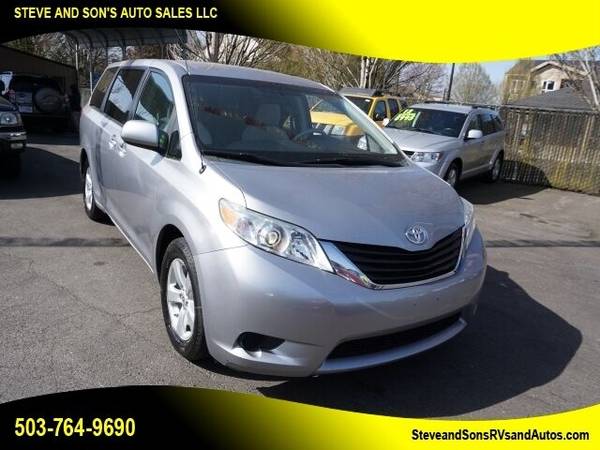 2012 Toyota Sienna LE 8 Passenger 4dr Mini Van l4 for sale in Happy valley, OR – photo 2