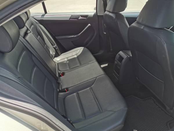 2014 Volkswagen Jetta Sedan 4dr Auto SE - - by dealer for sale in Greenville, SC – photo 16