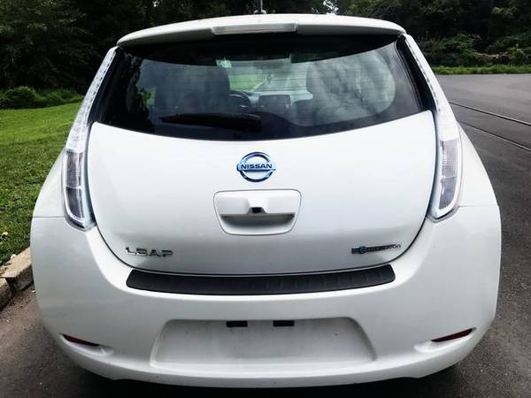 2013 Nissan LEAF - Financing Available! - cars & trucks - by dealer... for sale in Morrisville, NY – photo 4