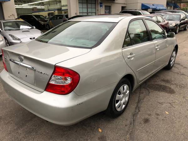 2004 TOYOTA CAMRY - - by dealer - vehicle automotive for sale in milwaukee, WI – photo 4
