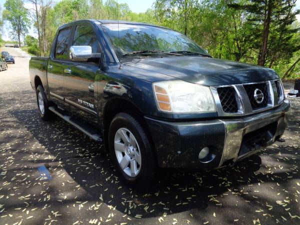 2005 Nissan Titan XE Crew Cab 4WD - - by dealer for sale in Martinsville, NC – photo 3