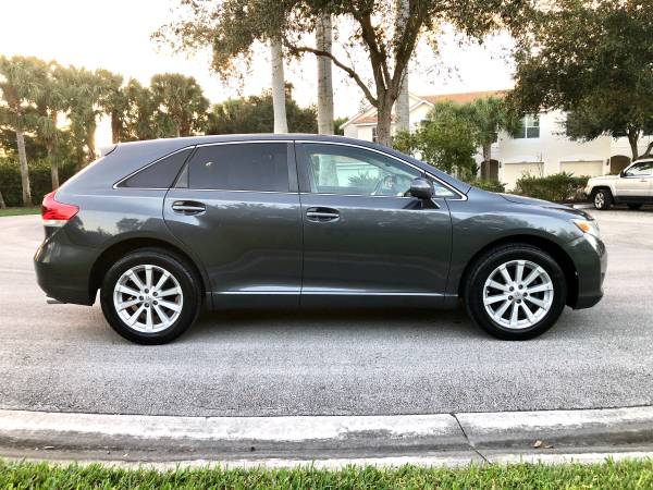 2010 Toyota Venza / 111k miles - cars & trucks - by owner - vehicle... for sale in Naples, FL – photo 4