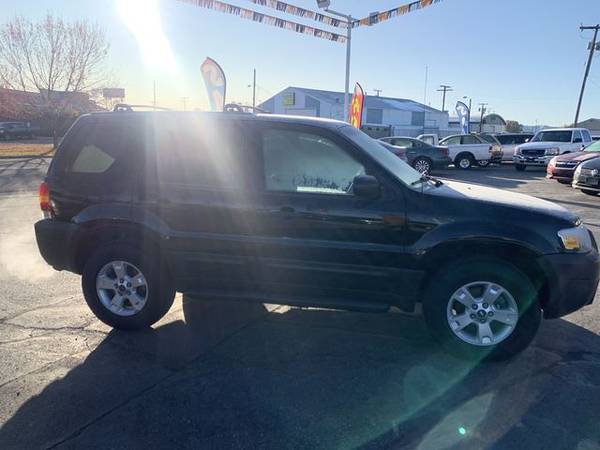 2005 Ford Escape XLT 4WD Sport Financing Available for sale in Billings, MT – photo 2
