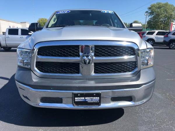 2016 RAM 1500 4WD Crew Cab 140.5 Tradesman - cars & trucks - by... for sale in Pinckneyville, IN – photo 9