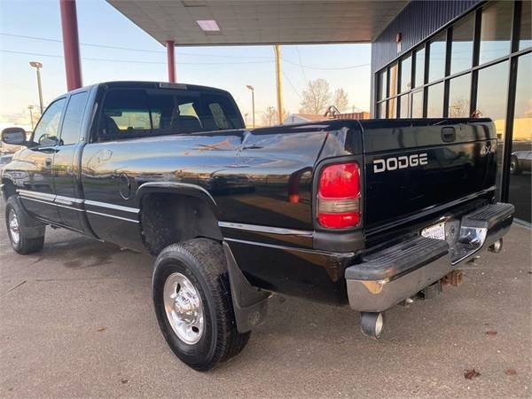 2001 Dodge Ram Pickup 2500 SLT Quad Cab 4WD LB - cars & trucks - by... for sale in Albany, OR – photo 7
