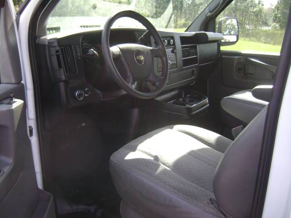 2010 CHEVROLET EXPRESS G 3500 4.8L V8, A/C AUTO ALL POWER 67,044... for sale in Odessa, FL – photo 5