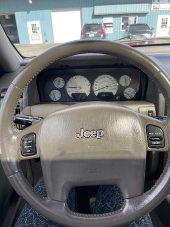2004 Jeep Grand Cherokee Limited 4x4! Nice - - by for sale in Appleton, WI – photo 11