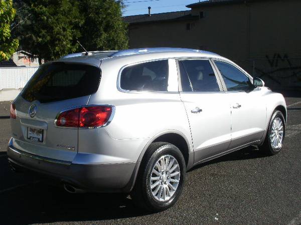 2011 BUICK ENCLAVE CXL ALL WHEEL DRIVE- HOME OF "YES WE CAN"... for sale in Medford, OR – photo 4