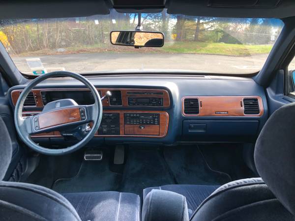1988 Lincoln Continental Signature Series, Low Mileage! Like New! for sale in West Harrison, NY – photo 13