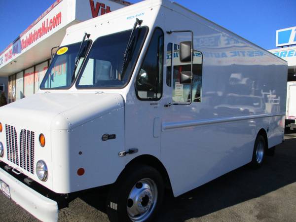 2008 Workhorse W42 15 FOOT STEP VAN, REAR RAMP 60K - cars & for sale in south amboy, IN – photo 2