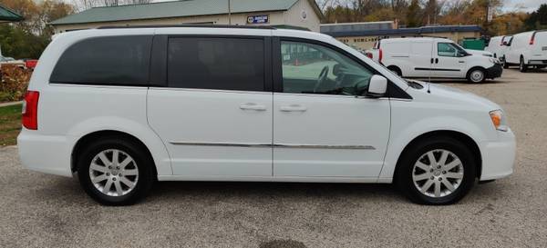 2014 Chrysler Town Country 4dr Wgn Touring - cars & trucks - by... for sale in Oconomowoc, WI – photo 2