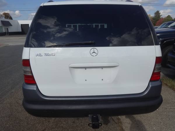 1998 Mercedes-Benz ML320, 4 Wheel drive, S.U.V., 128,041 miles -... for sale in Mogadore, OH – photo 4