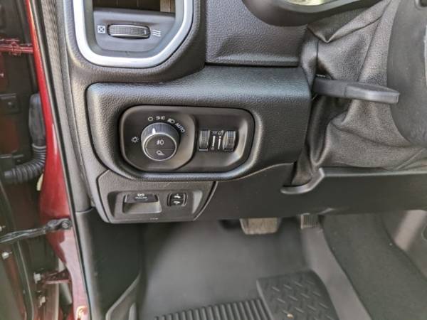2019 Ram 1500 4WD 4D Crew Cab/Truck Laramie - - by for sale in Waterloo, IA – photo 6