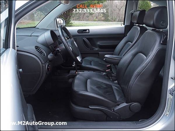 2006 Volkswagen New Beetle 2.5 PZEV 2dr Coupe (2.5L I5 6A) - cars &... for sale in East Brunswick, NY – photo 11