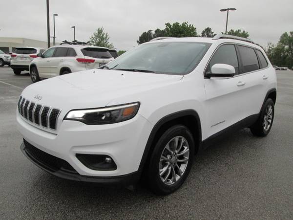 2020 Jeep Cherokee Latitude Plus suv Bright White Clearcoat - cars & for sale in ROGERS, AR – photo 9
