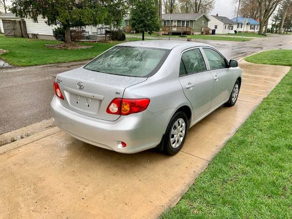 2009 Toyota Corolla Base 4-Speed AT - - by dealer for sale in Warsaw, IN – photo 18