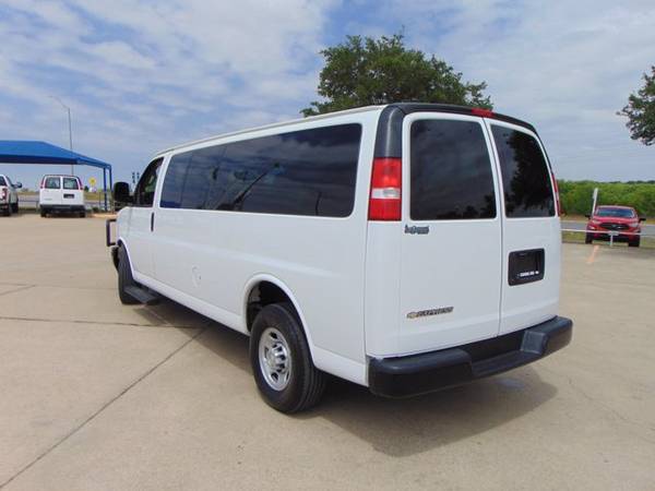 2019 Chevy Express Passenger Ls ( Mileage: 10, 990! for sale in Devine, TX – photo 23