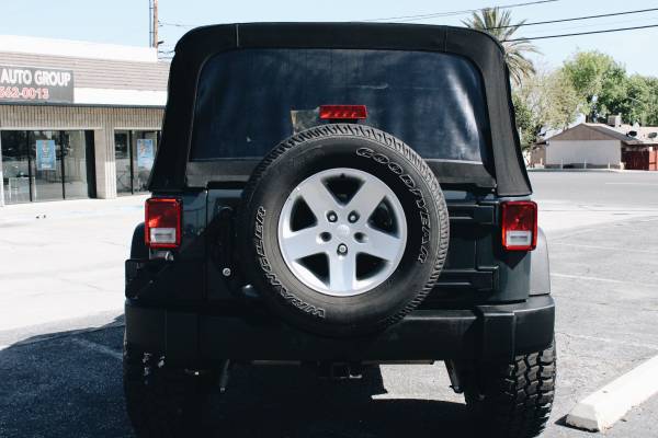 2016 JEEP WRANGLER 4X4 - - by dealer - vehicle for sale in Rialto, CA – photo 6
