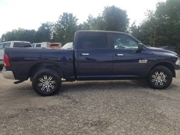 2015 Ram 1500 Crew Cab - Financing Available! for sale in Grayslake, IL – photo 7